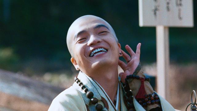 画像2: auのTVCM「意識高すぎ!高杉くん」と「三太郎」×映画『FUNNY BUNNY』中川大志&岡山天音のコラボ動画解禁!