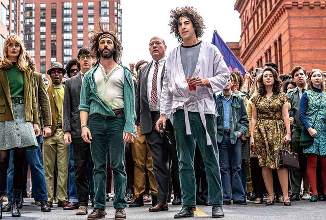 画像: 『シカゴ7裁判』のサシャ・バロン・コーエン(中央) Netflix映画『シカゴ7裁判』独占配信中