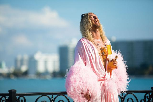 画像: ©2019 BEACH BUM FILM HOLDINGS LLC.ALL RIGHTS RESERVED.
