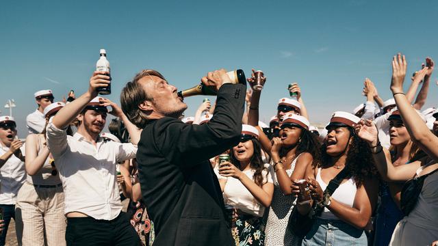 画像: マッツが飲む!マッツが酔う!マッツが舞う!『アナザーラウンド』本予告編