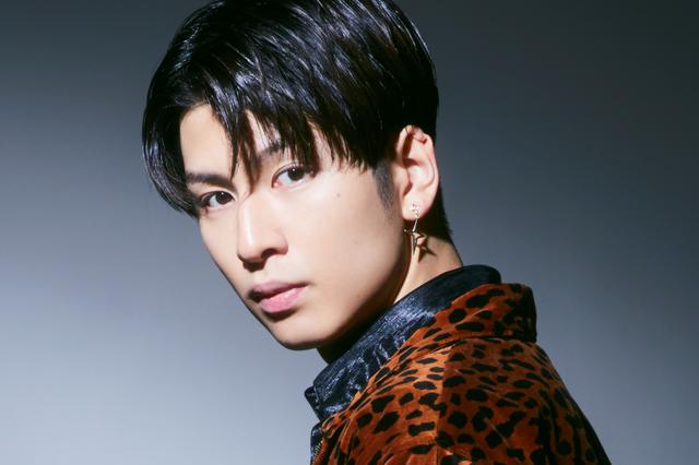 画像: 長谷川慎 MAKOTO HASEGAWA パフォーマー、1998年7月29日生まれ、神奈川県出身。