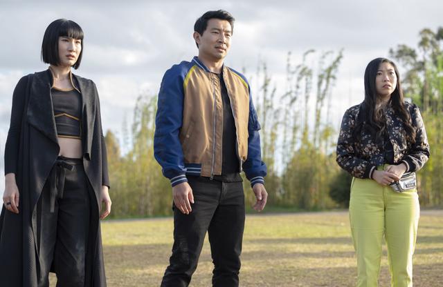 画像2: “優しすぎる”新ヒーローが、封印した力を解き放つ!『シャン・チー/テン・リングスの伝説』場面写真12枚が一挙に解禁
