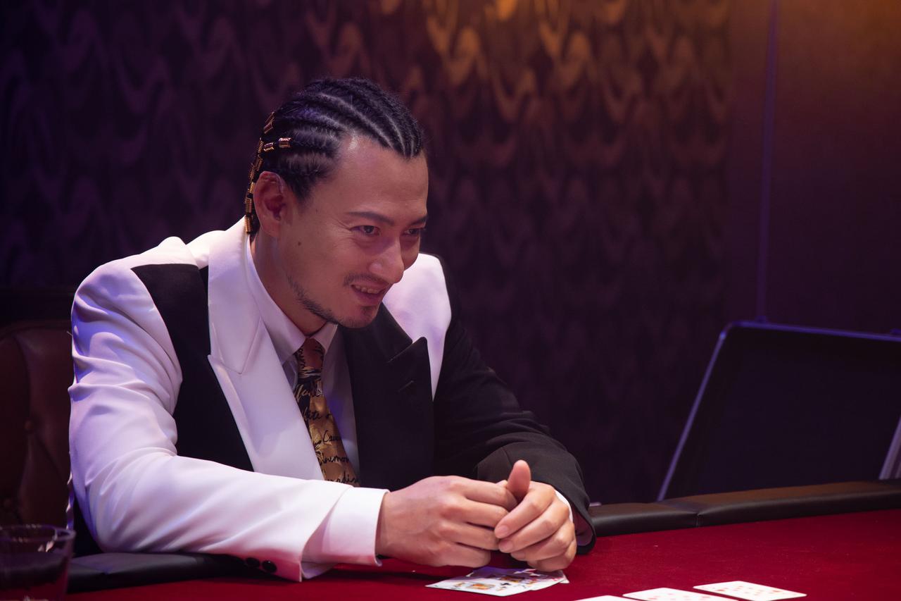 画像9: 映画『嘘喰い』と同日2月11日に佐野勇斗&白石麻衣W主演オリジナルドラマ「嘘喰い -鞍馬蘭子篇/梶隆臣篇-」dTVにて配信決定