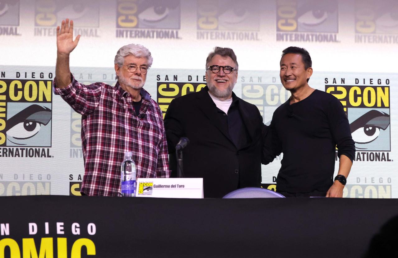 画像: 最終日はジョージ・ルーカス（左）、ギレルモ・デル・トロ（中央）、ダグ・チャン（右）らが登壇！ Photo by Eric Charbonneau/Lucas Museum Of Narrative Art via Getty Images