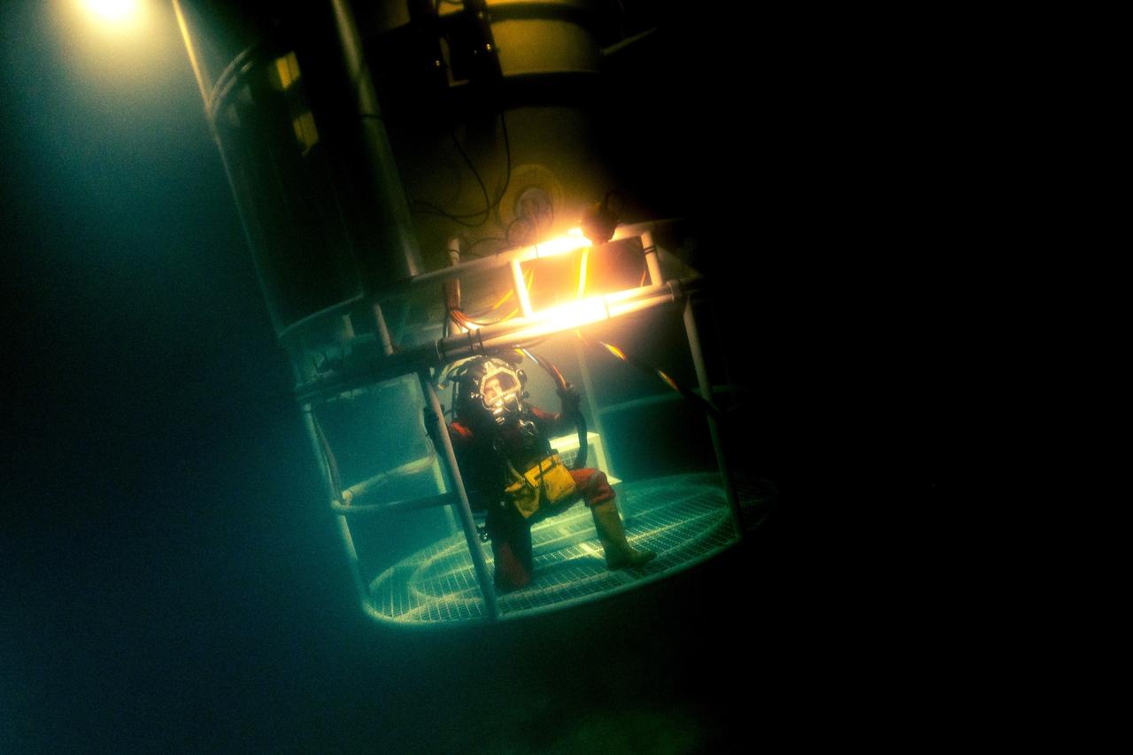 画像4: 100%リアルに、実際の水の中で撮影