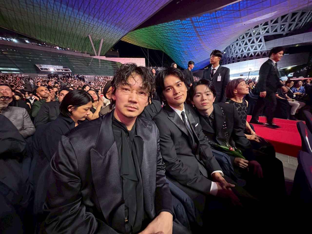 画像5: 映画『愚か者の身分』コンペティション部門選出! 北村匠海・林裕太・綾野剛らが釜山国際映画祭レッドカーペットに登場!