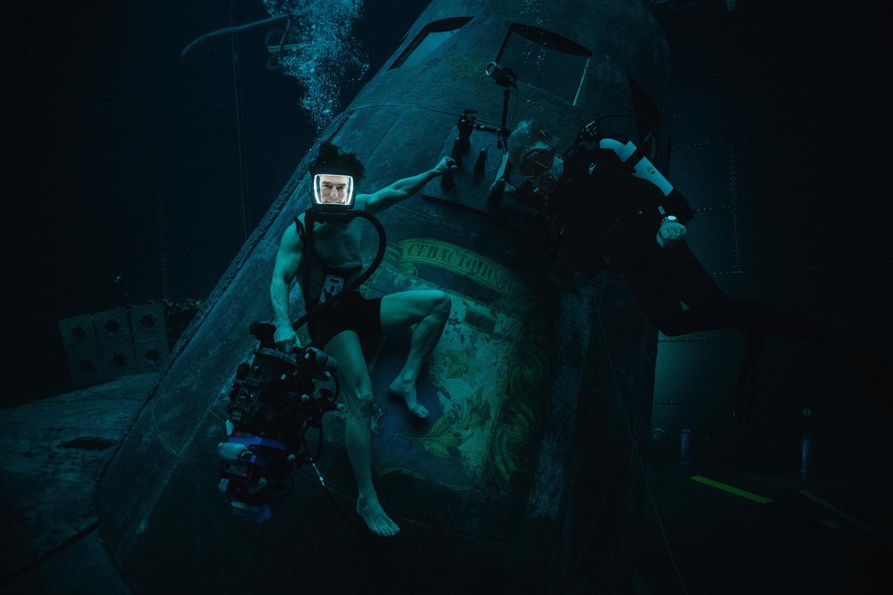 画像: 潜水艦セヴァストポリでの“極限の水中ミッション”