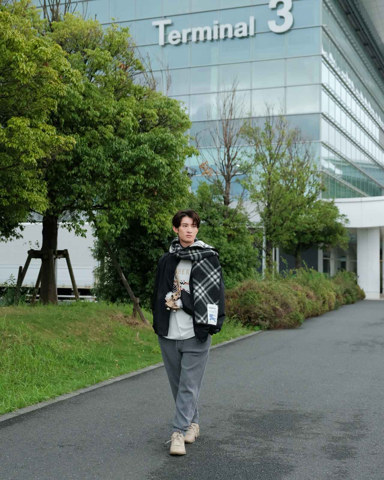 画像2: (C) Courtesy of Burberry