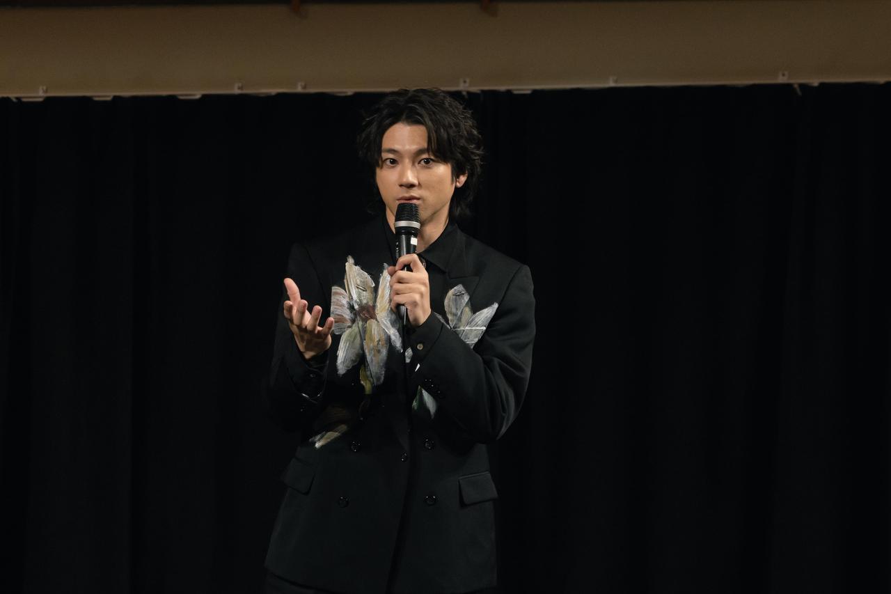 画像3: ©呉勝浩／講談社 ©2025映画『爆弾』製作委員会
