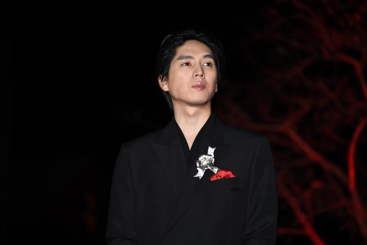 画像8: ©呉勝浩／講談社 ©2025映画『爆弾』製作委員会