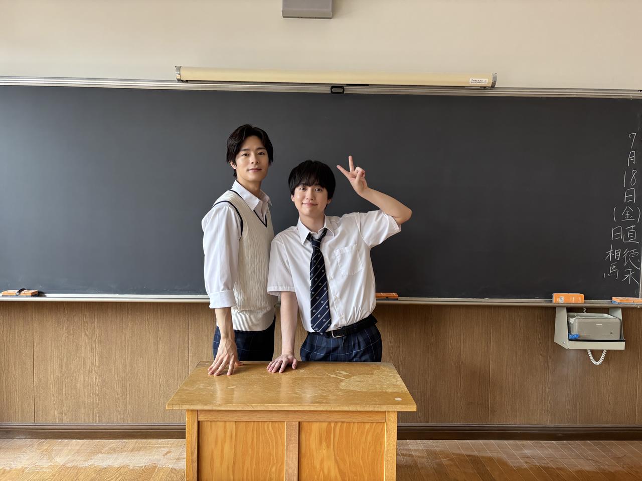 画像7: 人気シリーズ『絶対BLになる世界VS絶対BLになりたくない男 ファイナル』犬飼貴丈自ら作詞作曲を手掛け、キャストが演奏する
オープニング曲「月まで」の映像を初公開!