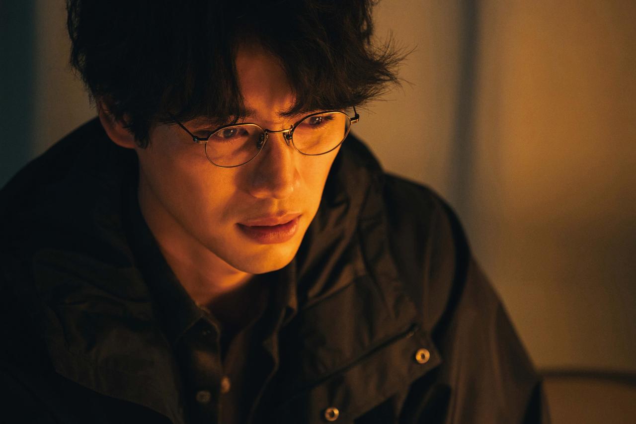 画像1: 福士蒼汰が涼と恵をしっかり演じ分ける