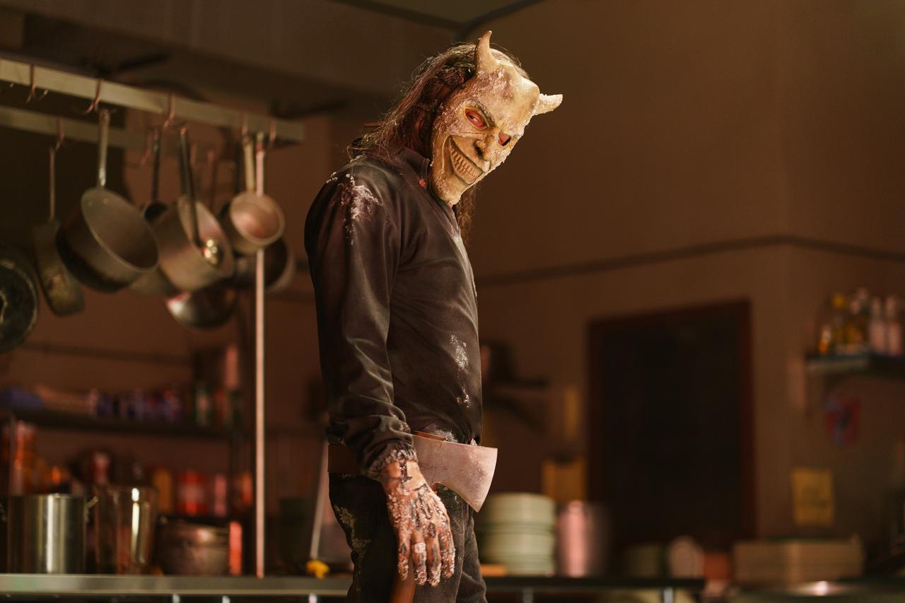 画像2: リサーチを重ね、デリクソン監督と何度も話し合いながら、丁寧に作っていった