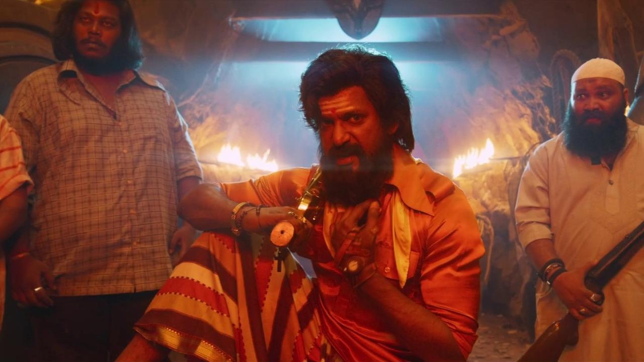 画像2: 街を牛耳るギャング、アントニーとジャッキーが踊る！