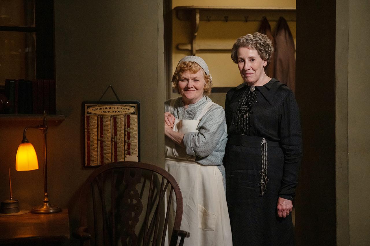 画像: ヒューズ（右）とパットモア（左）