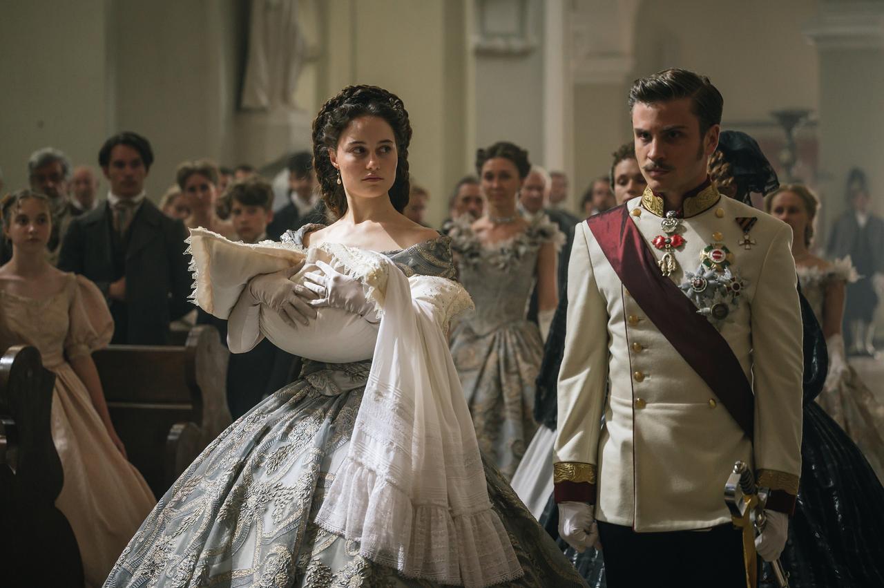 画像: 見どころ1：数々のミュージカルや映画で描かれてきたエリザベートを感情豊かな物語で描く