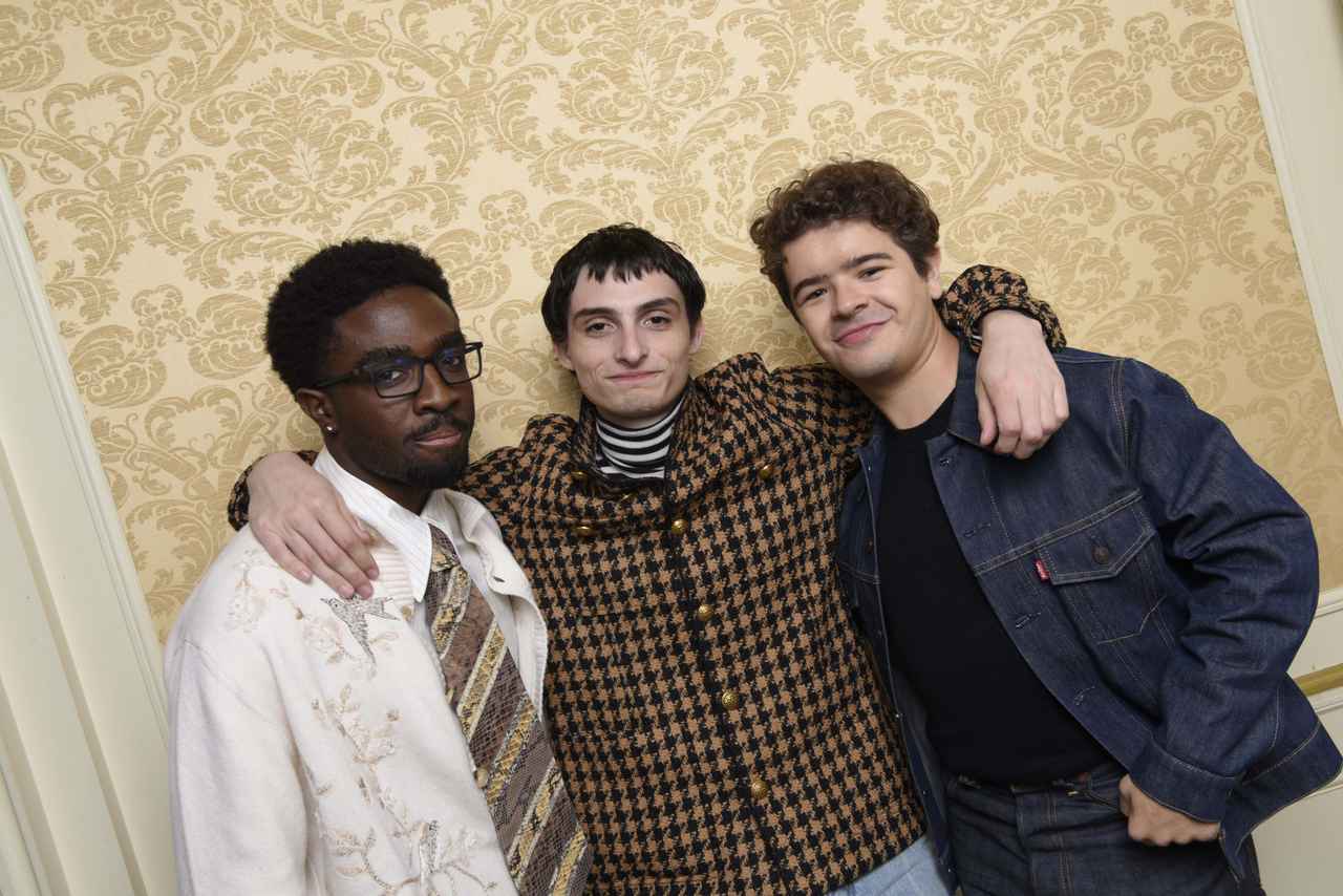 画像: 左からケイレブ・マクラフリン、フィン・ヴォルフハルト、ゲイテン・マタラッツォ