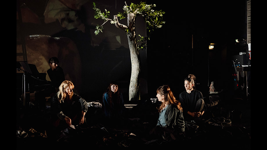 画像: 無血で最強の武器が、演劇であり映画である