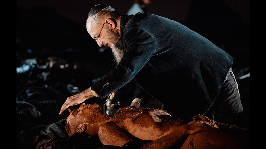 画像: フィクションとドキュメンタリーを交差させた、『ポンペイのゴーレム』