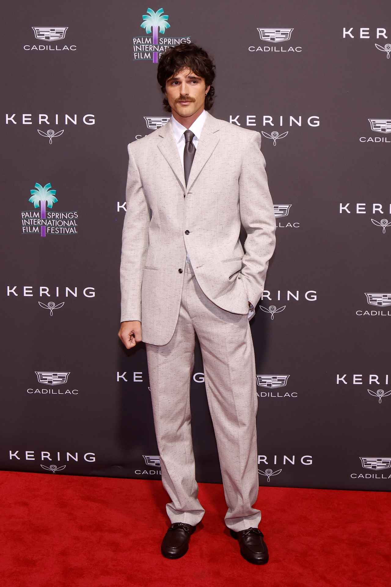 画像: ジェイコブ・エロルディ