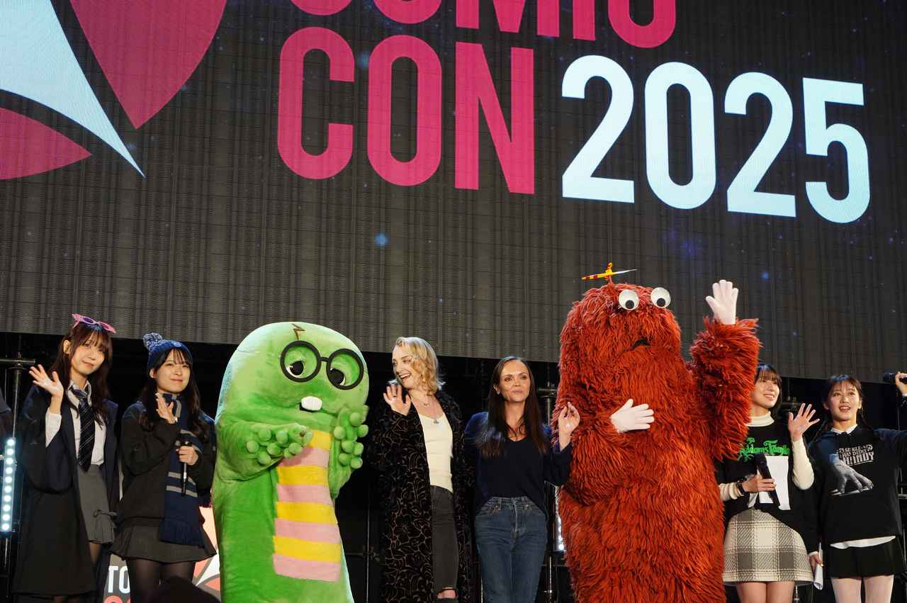 画像: 応援にかけつけたガチャピン、ムックと