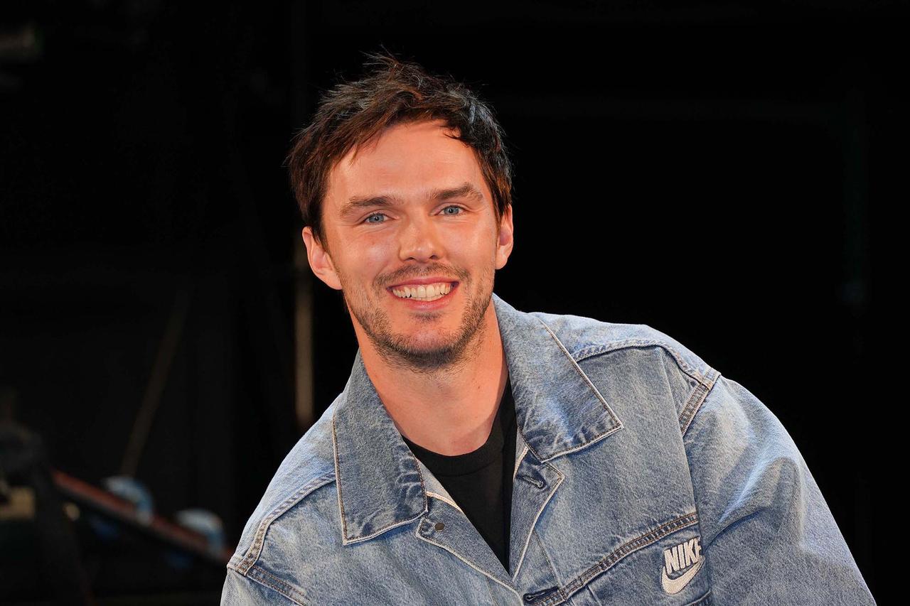 画像: DCギャザリング・ステージにN・ホルト登場 ニコラス・ホルト&ジム・リー