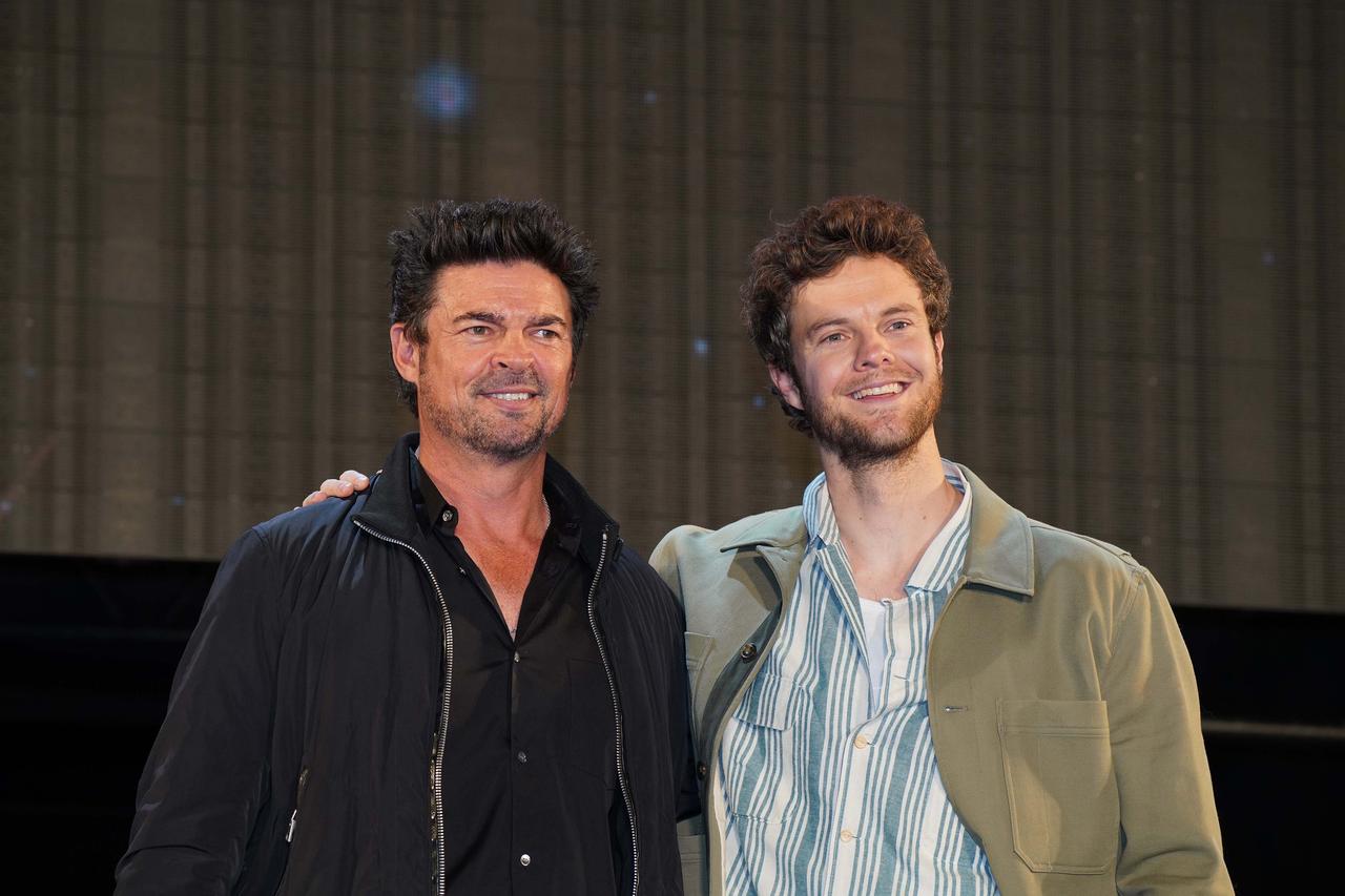 画像1: 「ザ・ボーイズ」コンビがそろって壇上に カール・アーバン&ジャック・クエイド