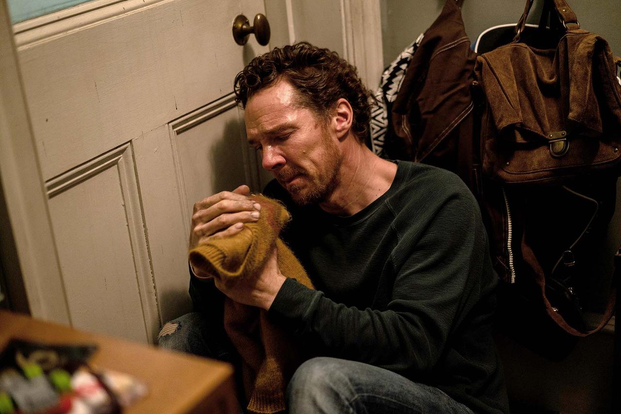 画像: 『フェザーズ その家に巣食うもの』の役柄はベネディクト・カンバーバッチの俳優としての円熟とある変化の象徴