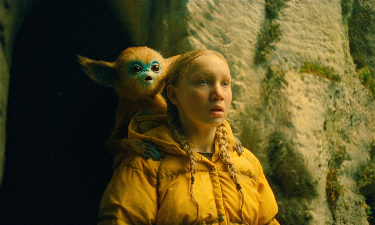 画像: 『E.T.』『となりのトトロ』などを彷彿とさせる、少女とふしぎな生き物の冒険ファンタジー