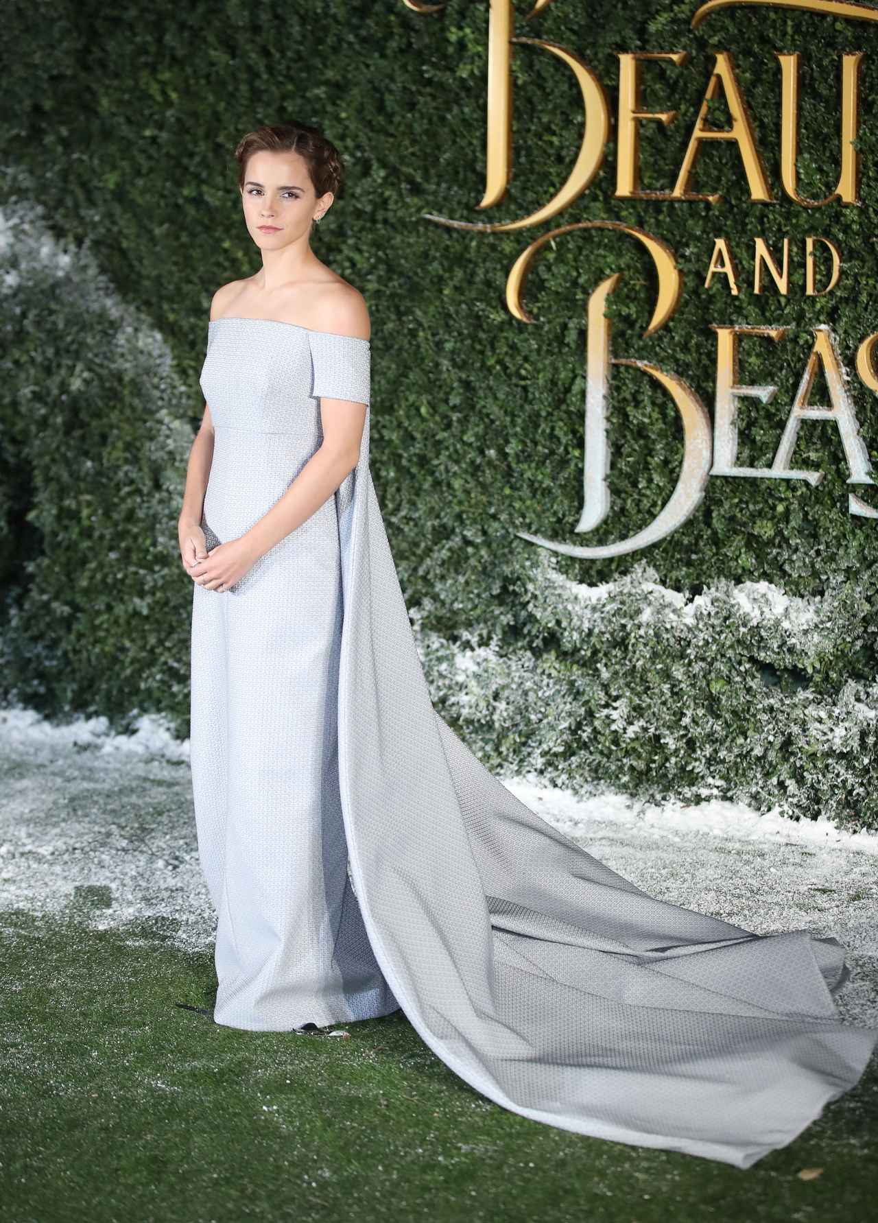 画像: 『美女と野獣』のプレミアに出席したエマ