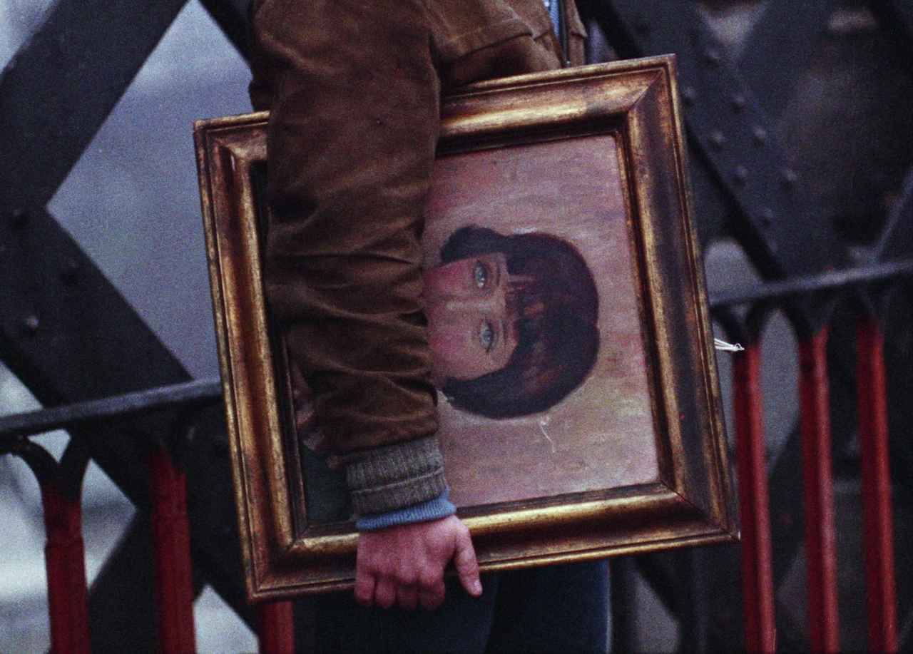 画像4: ジャン＝ピエール・レオ、アラン・ドロンら錚々たるスター俳優がカメオ出演！ギィ・ジル長編初監督作品『海辺の恋』アザーカット12点が一挙解禁