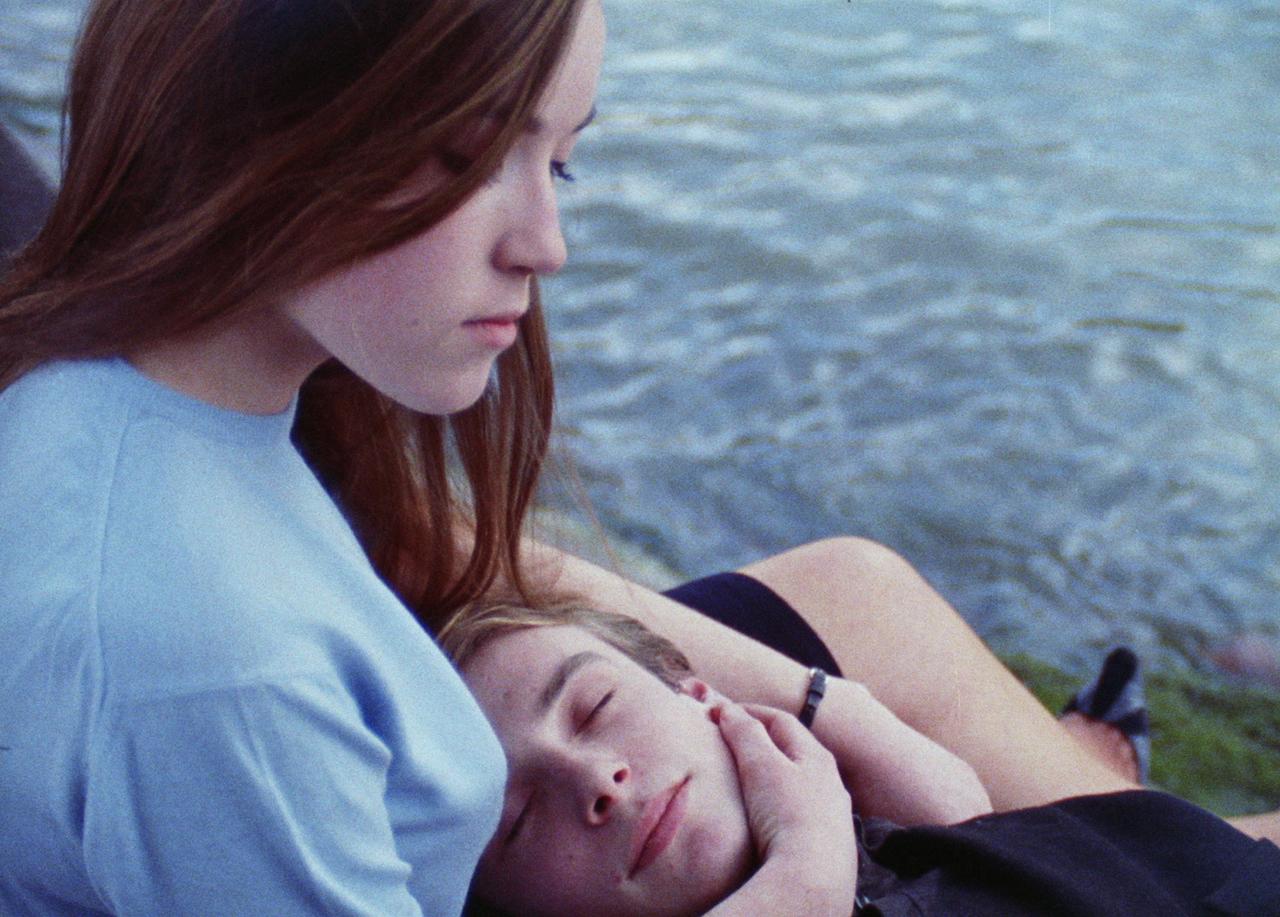 画像8: ジャン＝ピエール・レオ、アラン・ドロンら錚々たるスター俳優がカメオ出演！ギィ・ジル長編初監督作品『海辺の恋』アザーカット12点が一挙解禁