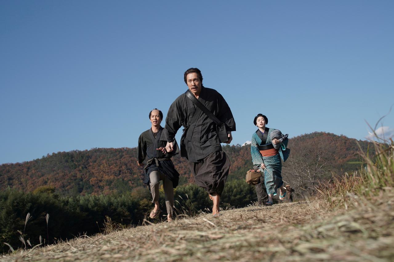 画像4: 「その花は外来種です」――時代劇のリアリティを支える東映京都撮影所の底力