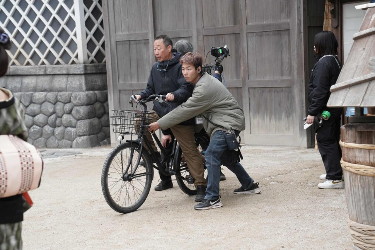 画像2: 【インタビュー】軽やかに生と死を見つめる『幕末ヒポクラテスたち』緒方明監督