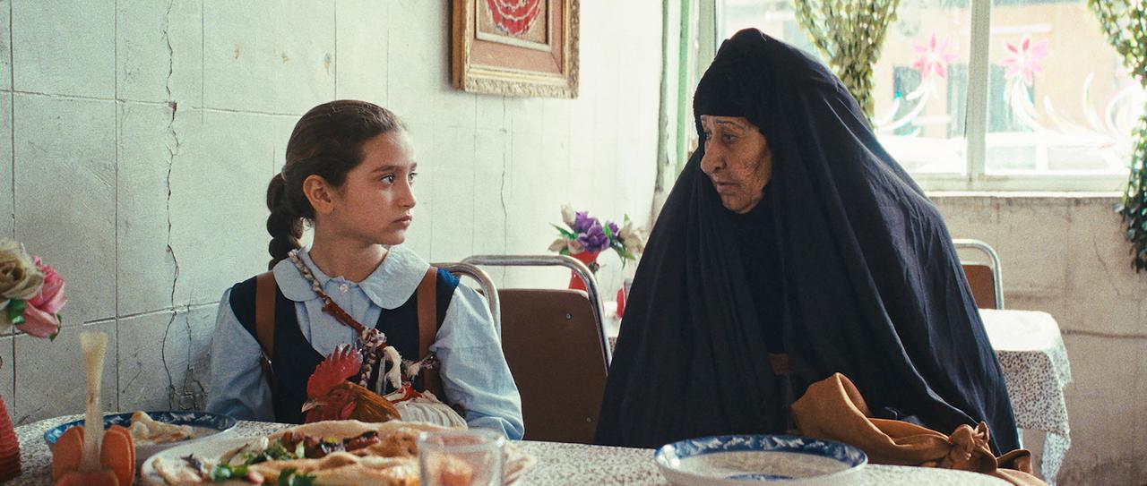 画像6: 世界の映画祭が絶賛！ケーキの材料を探して、町を駆け回る少女と、そこから見えるものとは――『大統領のケーキ』邦題、公開日、特報、場面写真解禁