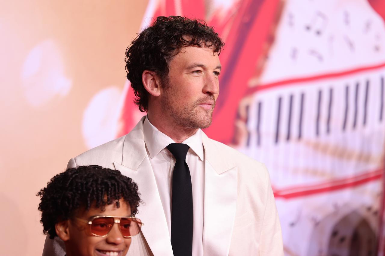 画像: ジュリアーノ・クルー・ヴァルディとマイルズ・テラー