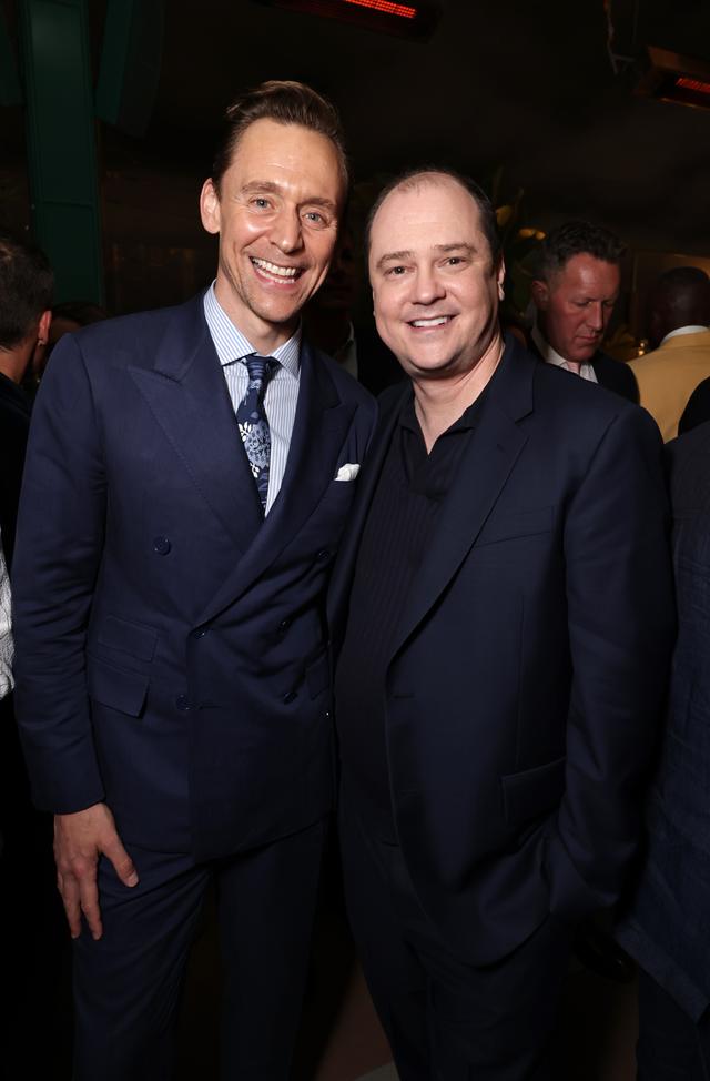画像: 注目のマイク・フラナガン監督が『サンキュー、チャック』のトム・ヒドルストンと Photo by GettyImages