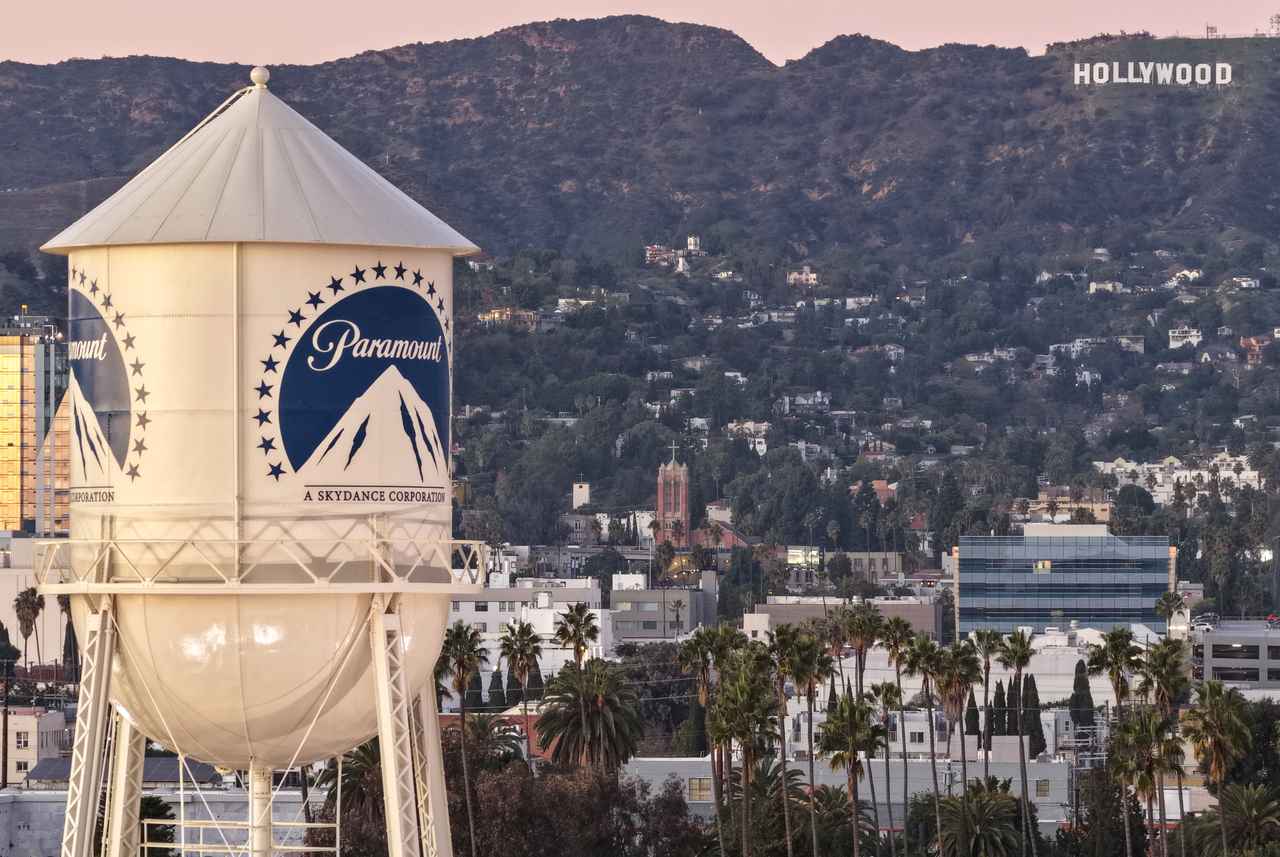 画像: パラマウント社のロゴがマークの給水塔