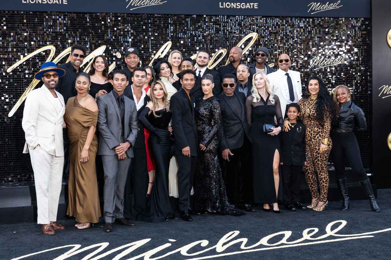 画像: マイケル・ジャクソン一家