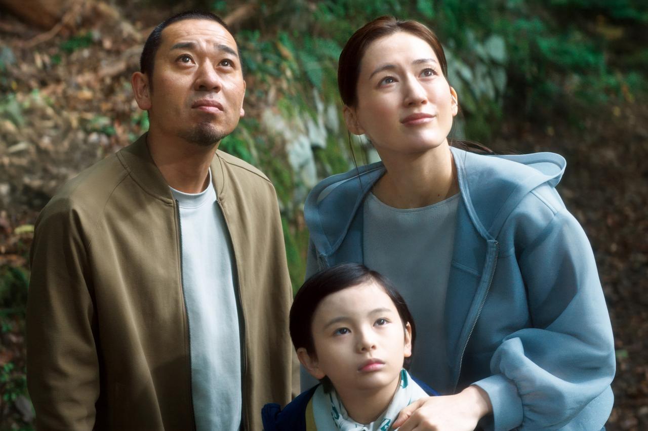 是枝裕和監督サイン入り手ぬぐい インタビュー】“見えないもの”を信じるということ『箱の中の羊』是枝