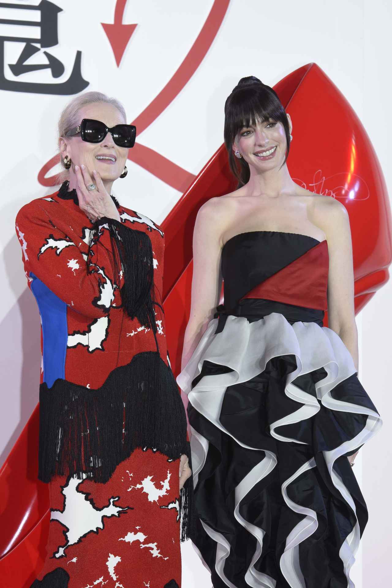 画像: 先日の『プラダを着た悪魔2』来日イベントでメリル・ストリープと Photo by 本誌写真部