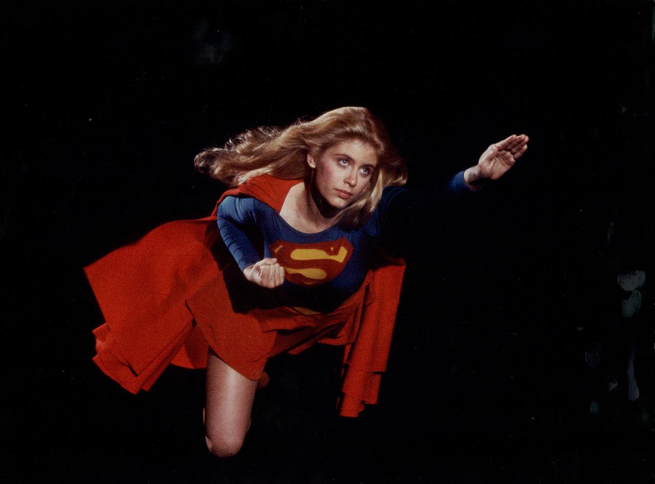 画像: ヘレン・スレイターが実写版初のスーパーガール(1984年) Photo by Getty Images