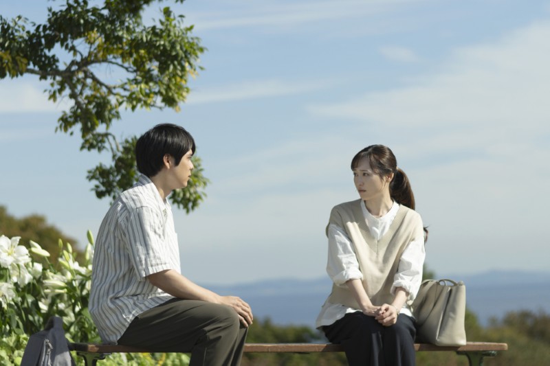 画像1: 魂が共鳴するキャストの演技と、福山雅治が紡ぐ百合への歌