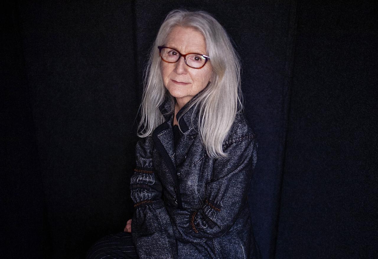 画像: 傑作『オルランド』も監督した英国のパイオニア的な女性監督、サリー・ポッター。『ザ・ゴールドディガーズ』では共同脚本、編集、振付も担当。 The Gold Diggers © 1983 Sally Potter, Rose English, Lindsay Cooper