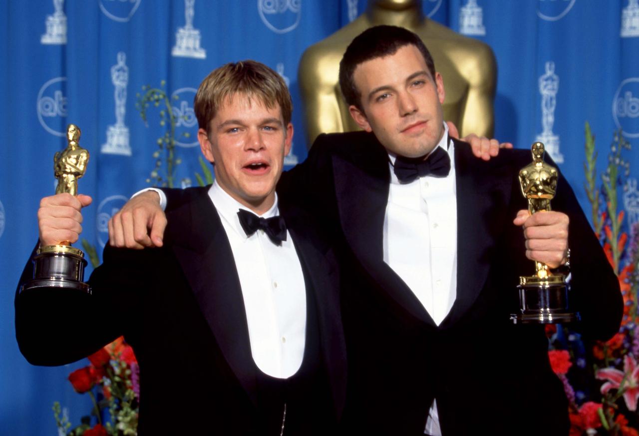 画像: 1998年、第70回アカデミー賞授賞式でのマットとベン Photo by Ron Davis/Getty Images