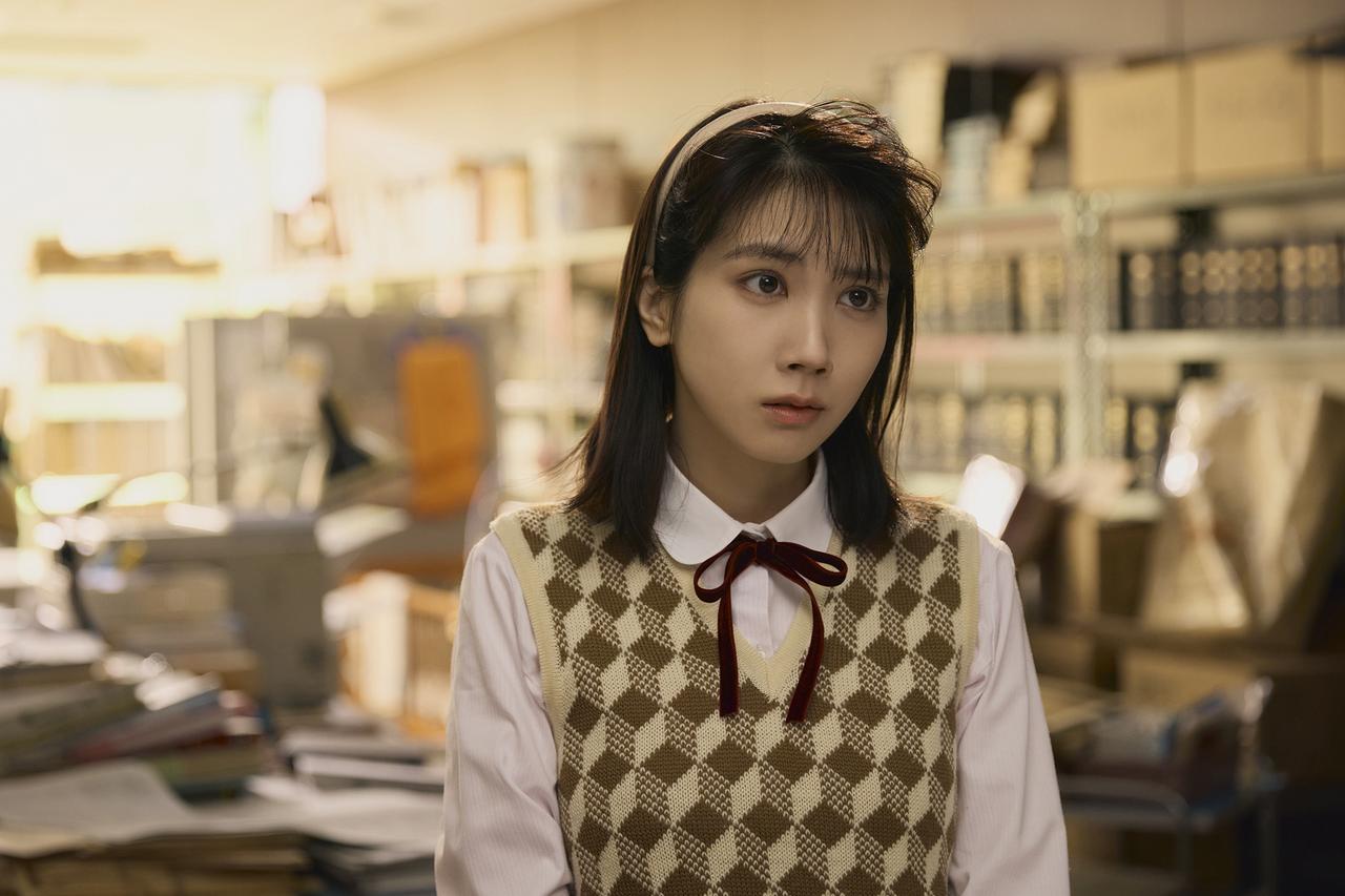 画像2: 「あの年齢でこれだけのポテンシャルをもつ俳優はいない」前田哲監督も絶賛!『ファーストボイス』大きな瞳の奥に意志が光る松本穂香の場面カット解禁