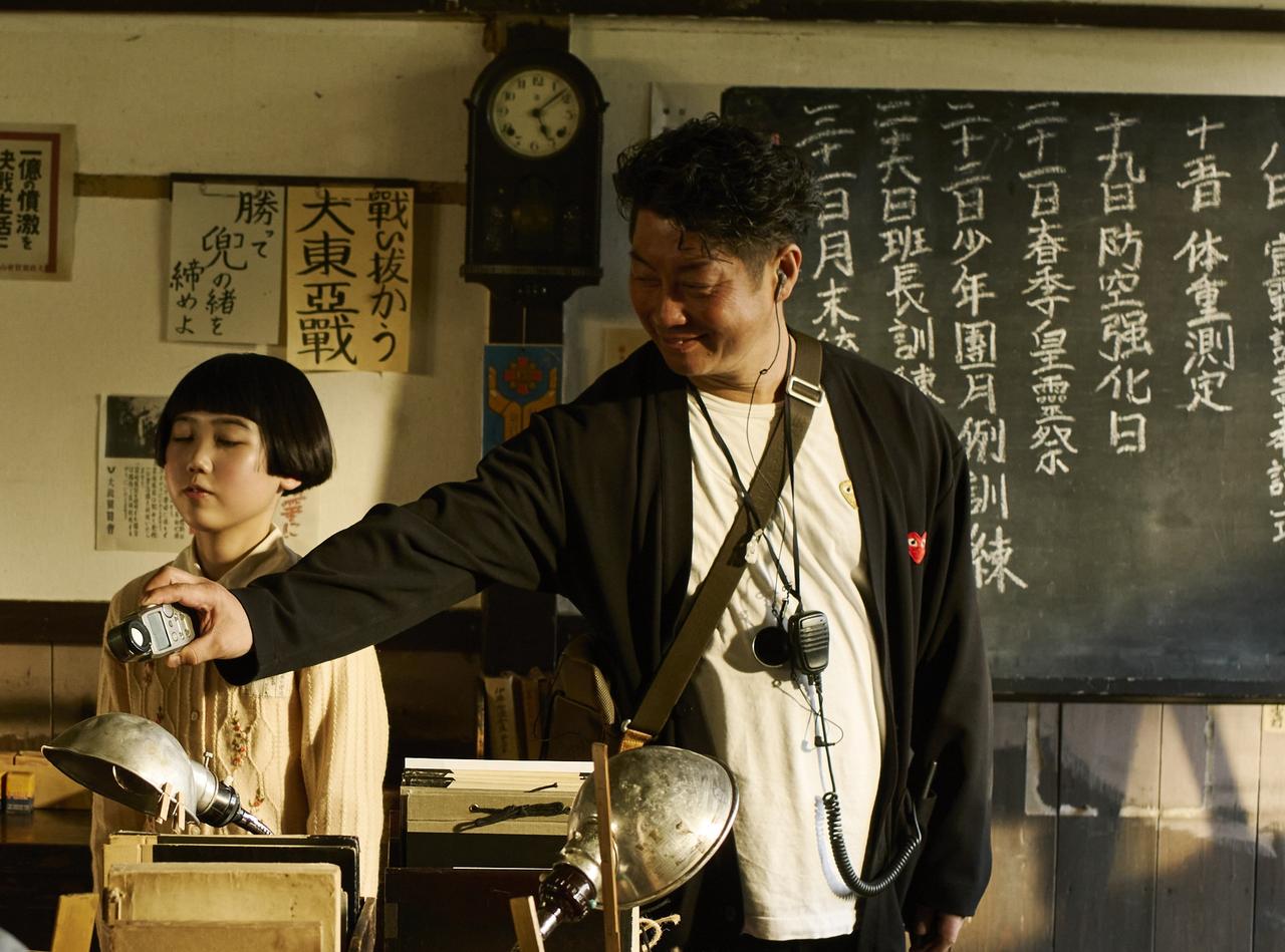 画像1: 「どこから撮ってもいい」――セットだからこそ、やりたい照明をやり倒す