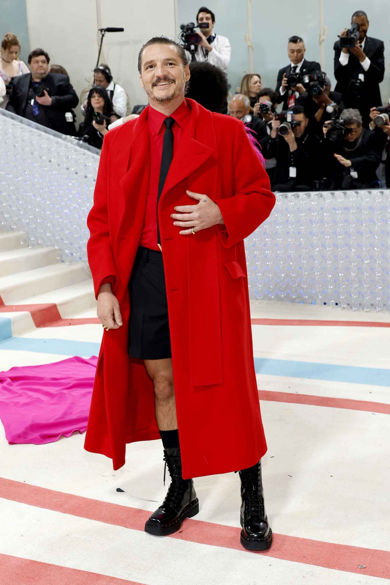 画像3: 着こなしにもにじむ“Daddy”ぶりPEDRO’S FASHION COLLECTION【特集：ペドロ・パスカルという“慈愛”！】