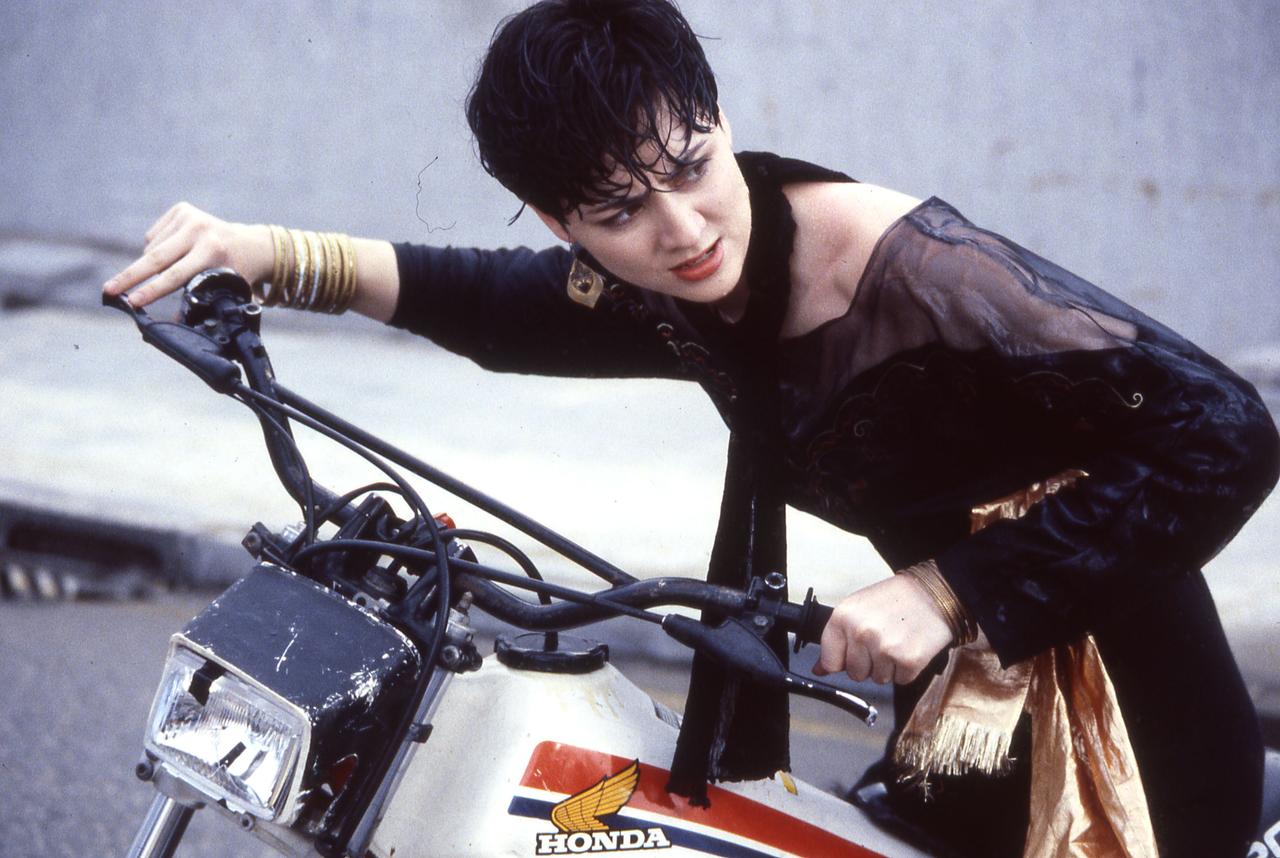 画像: 9月21日(月・祝)朝7:00放送 『98分署香港レディ・コップス』(1990年・香港・93分・カラー)