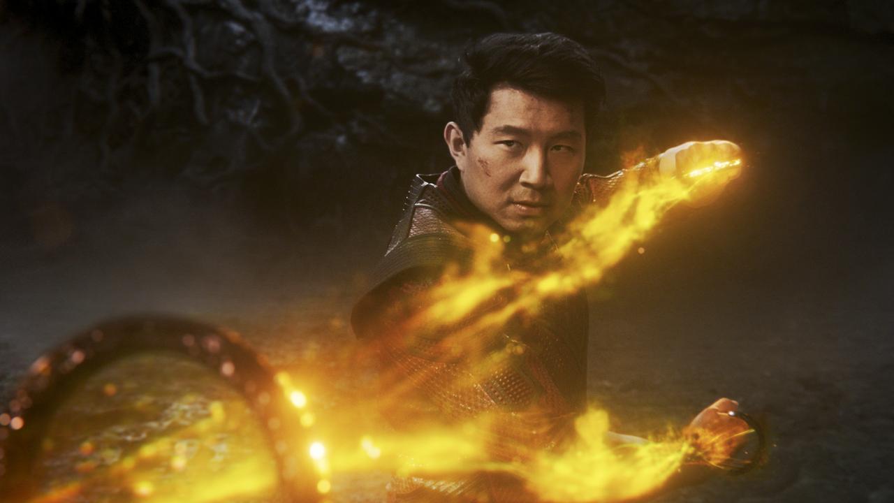 画像: 『シャン・チー／テン・リングスの伝説』 ディズニープラスにて見放題独占配信中 © 2026 MARVEL